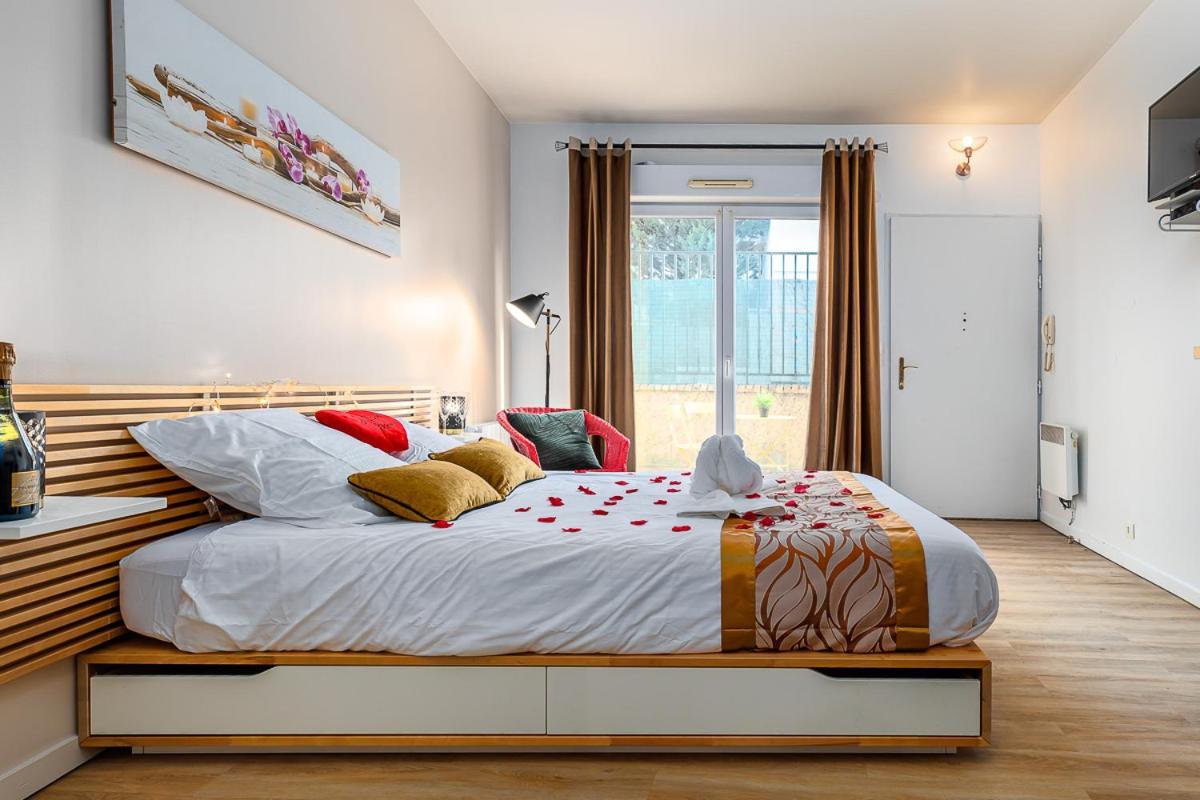 Apartmán Havre De Paix Jacuzzi Asnières Exteriér fotografie