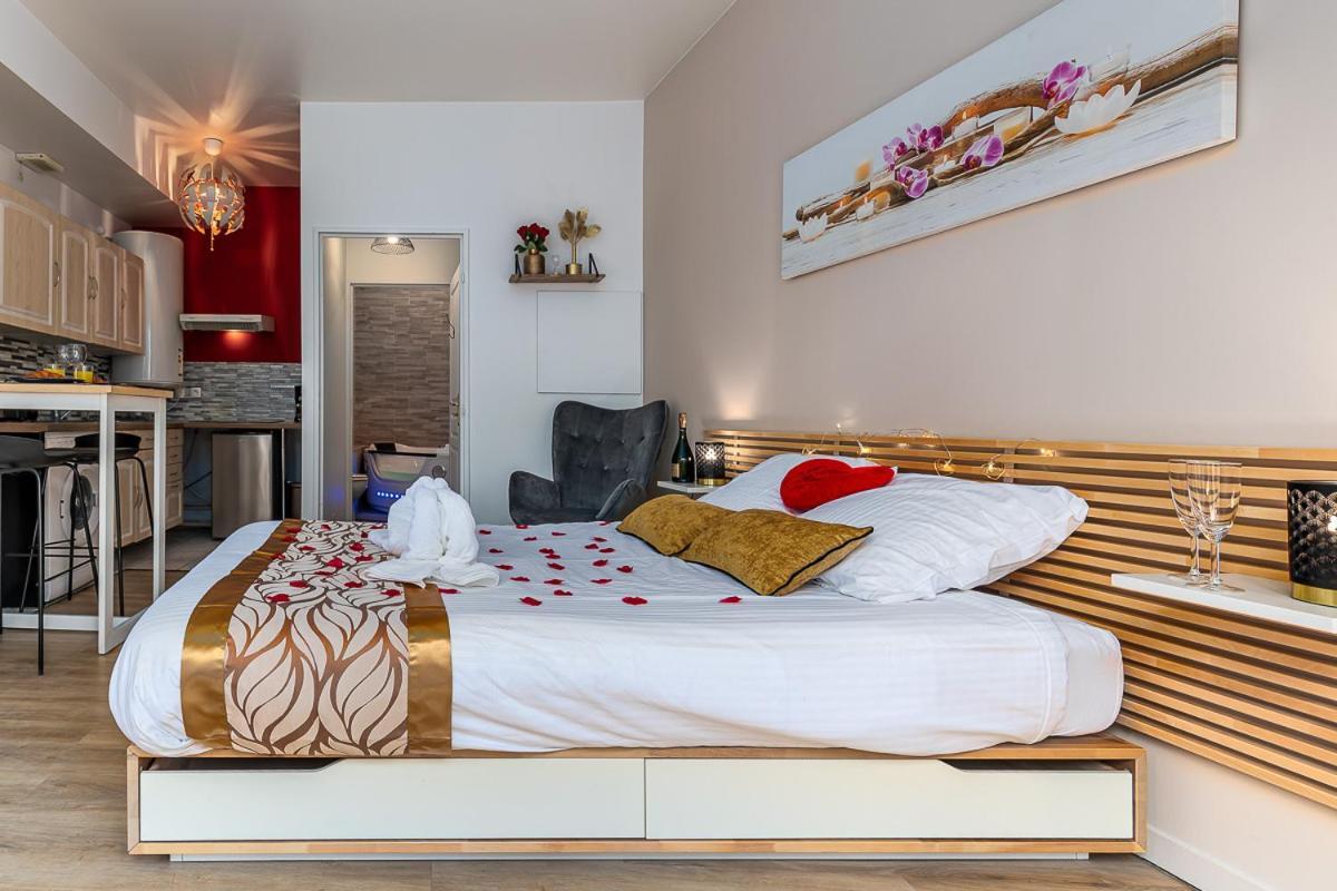 Apartmán Havre De Paix Jacuzzi Asnières Exteriér fotografie