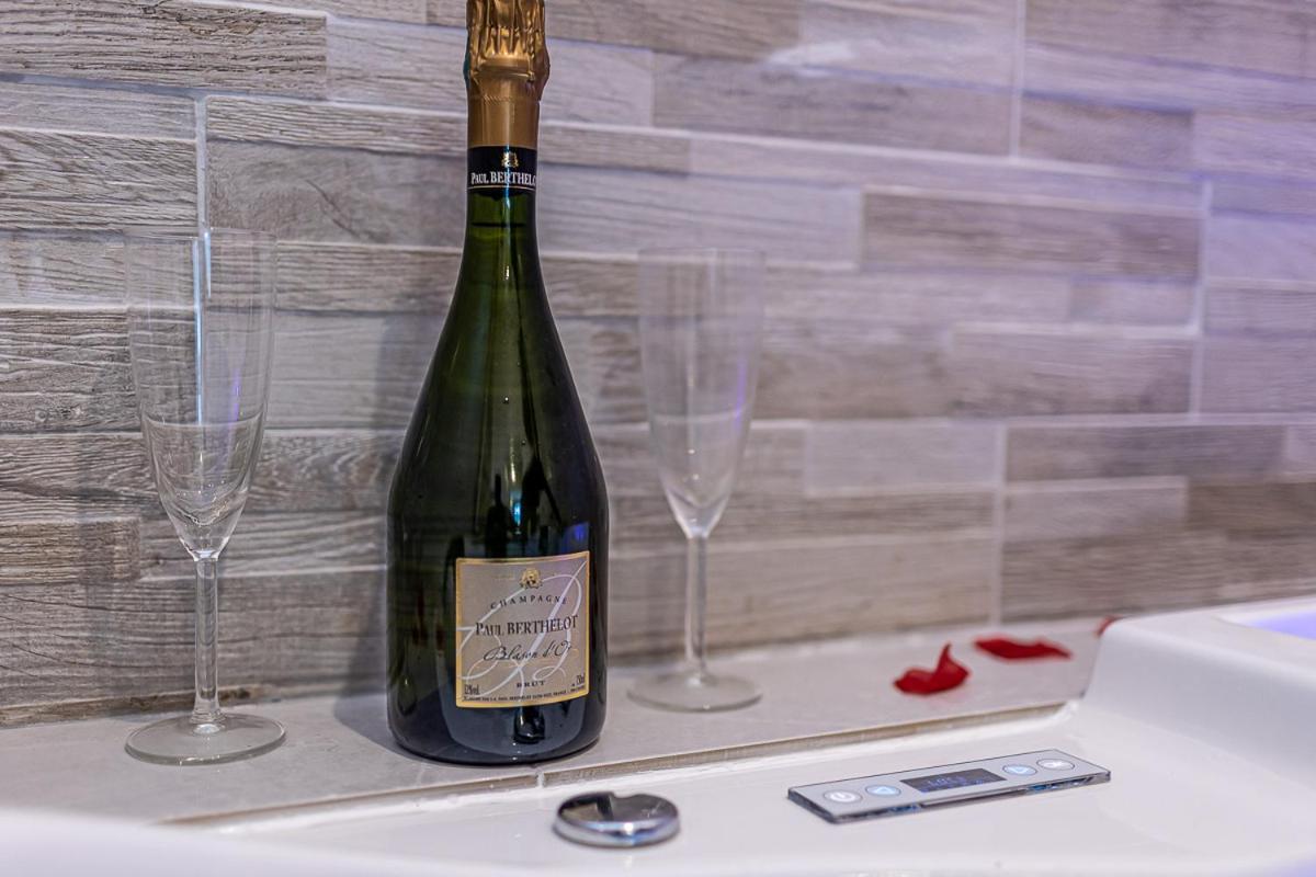 Apartmán Havre De Paix Jacuzzi Asnières Exteriér fotografie